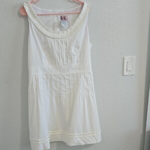 White Sleeveless Dress